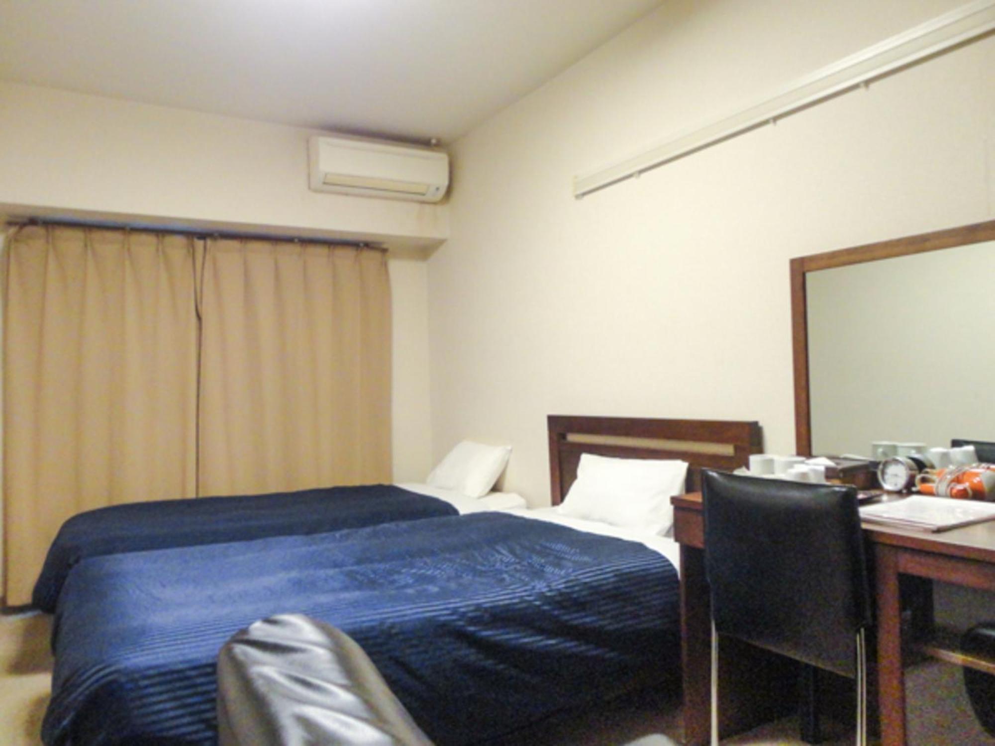 Hotel Livemax Budget Nagoya Bagian luar foto
